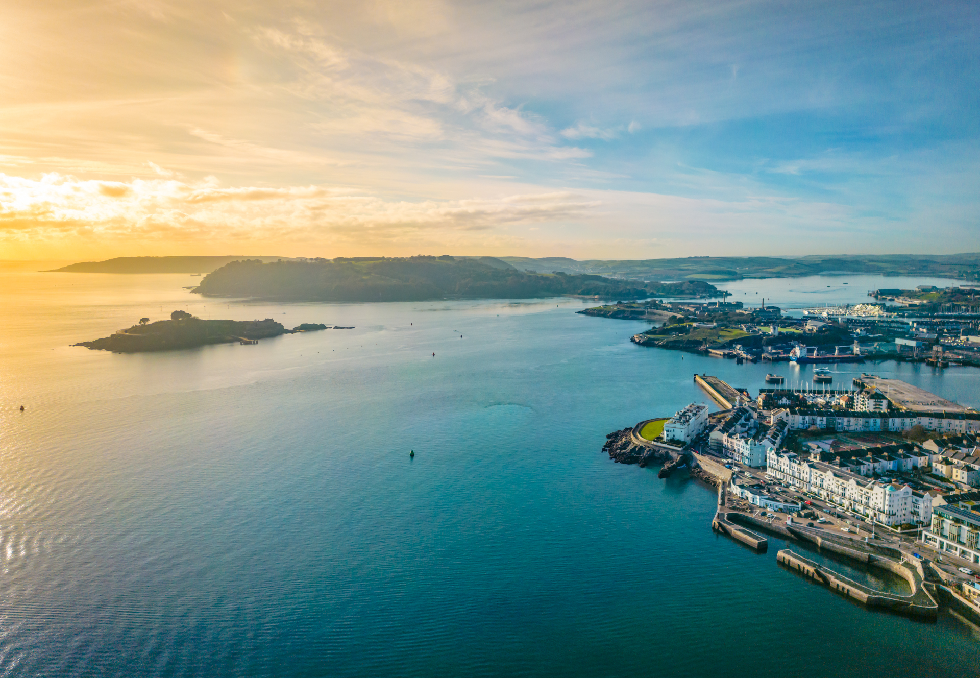 Aerial view of Plymouth (© Thomas Faull)
