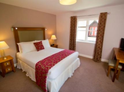 Woodford Bridge Country Club